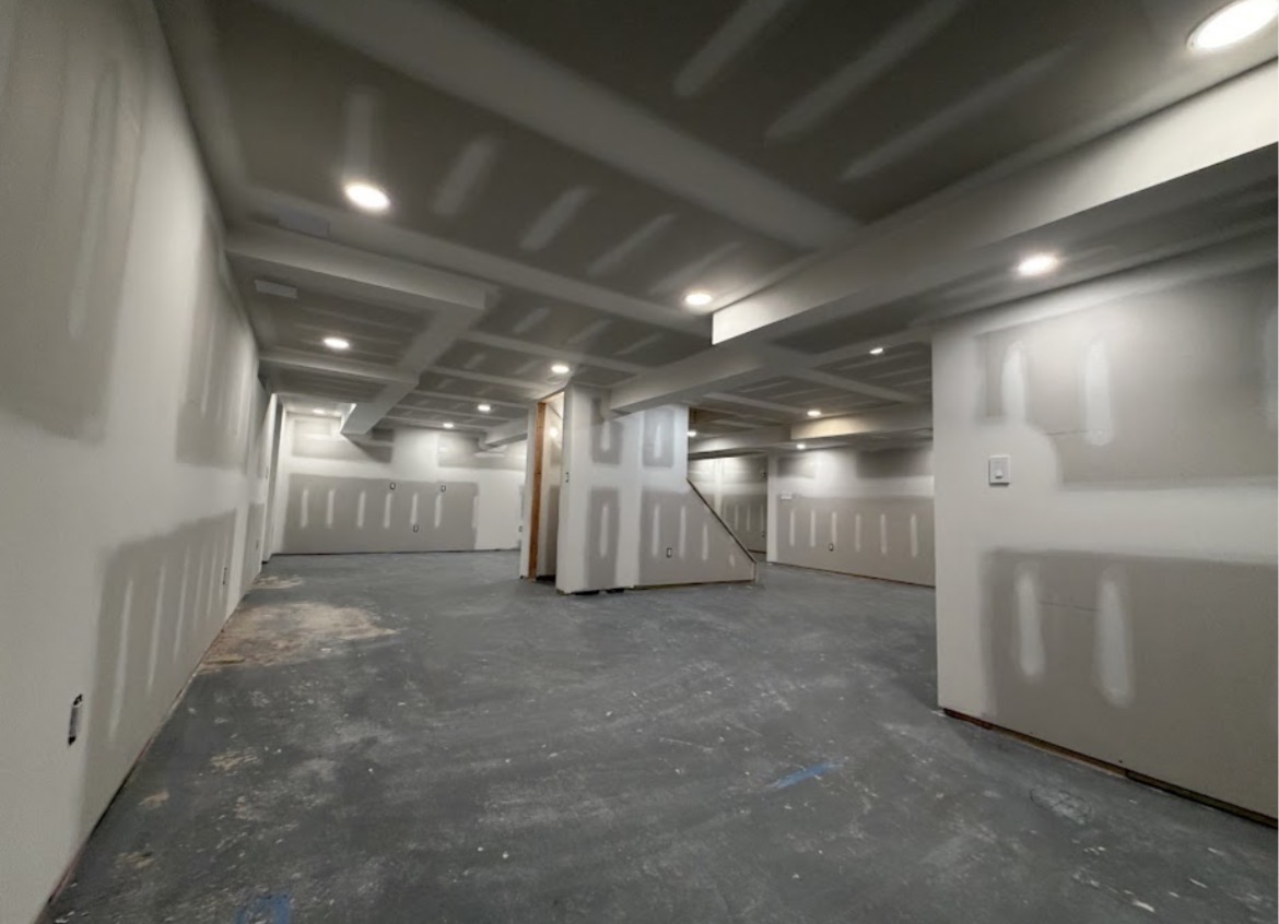 Finished basement drywall with recessed lighting